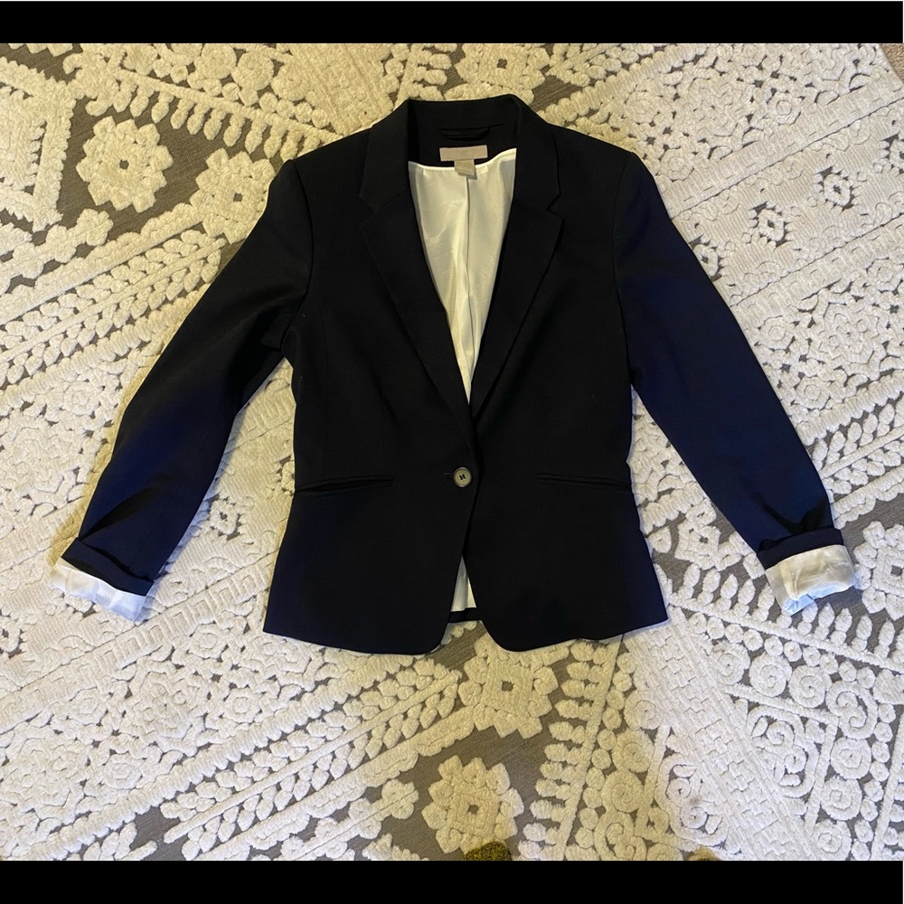 Navy H&M blazer, sz. 6
